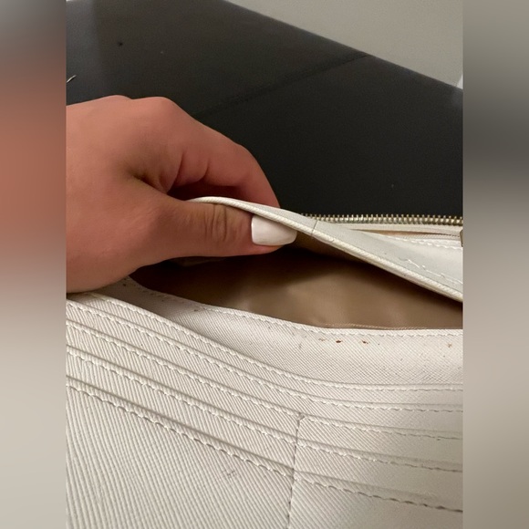 Aldo Large Wallet - Picture 6 of 8